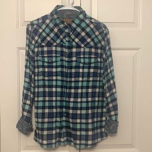 Blue plaid flannel long sleeve
